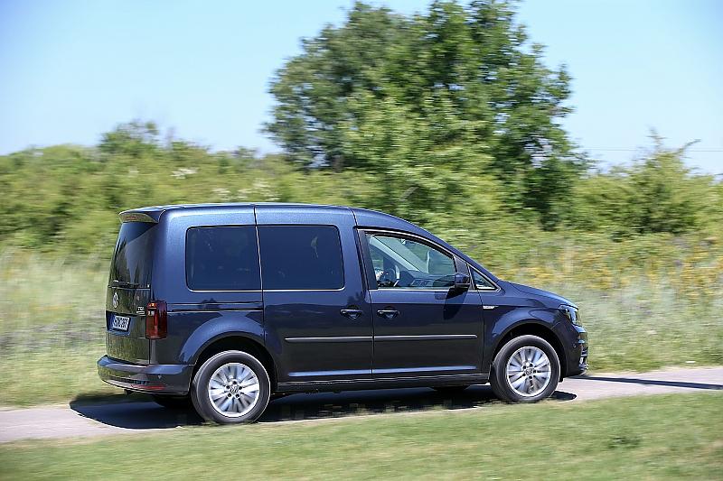 Zahlreiche Fahrassistenz- und Sicherheitssysteme unterstützen im neunen Caddy den Fahrer und schützen die Insassen.