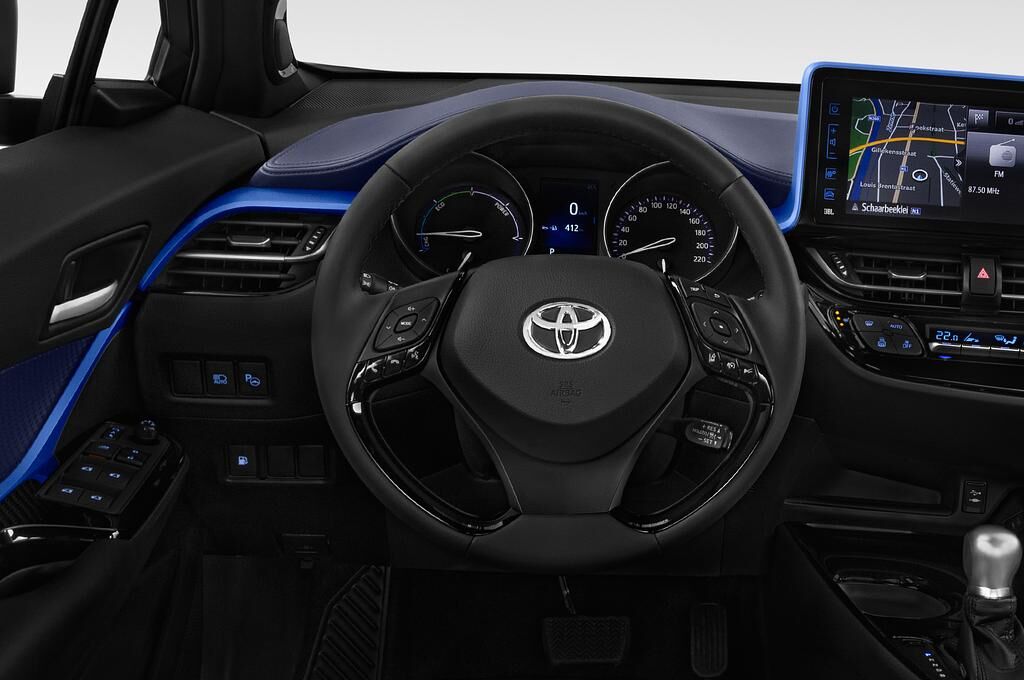 Toyota C-HR (Baujahr 2018) Team Deutschland 5 Türen Lenkrad