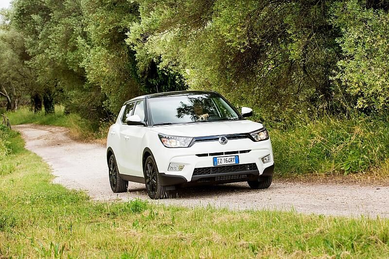 SsangYong Tivoli - unaufgeregt auf der Straße