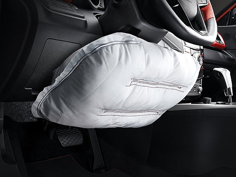 SsangYong Tivoli - mit Knieairbag