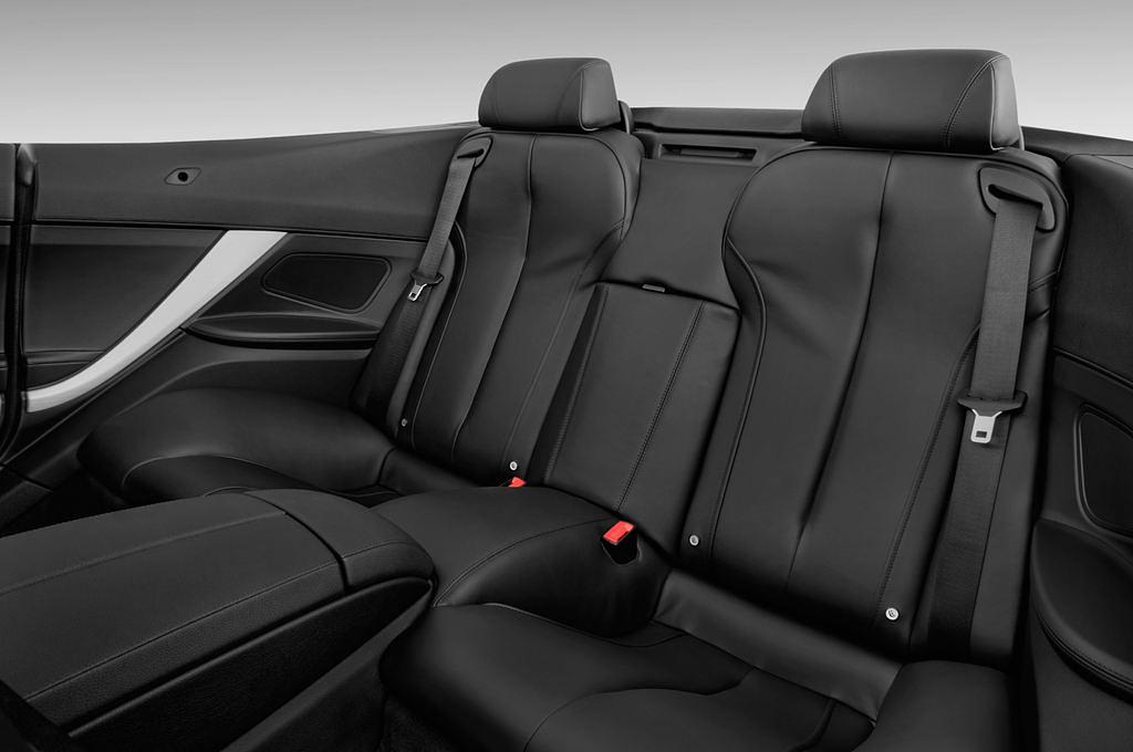 BMW 6 Series (Baujahr 2012) 650i  2 Türen Rücksitze
