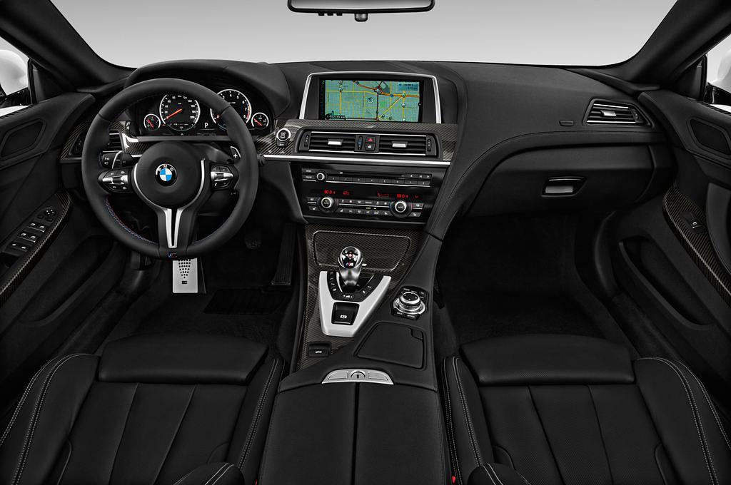 BMW M6 (Baujahr 2014) M6 2 Türen Cockpit und Innenraum