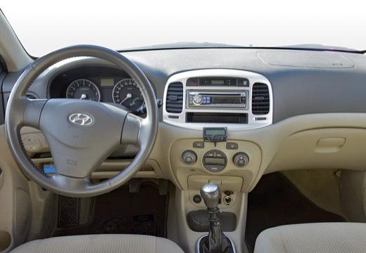 HYUNDAI Accent (2006 - 2008) Accent 1.4