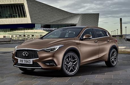 Infiniti Q30 - Bruder von A