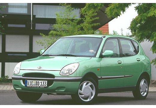 DAIHATSU-Sirion--1998-2000-
