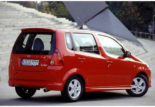 DAIHATSU-YRV-1-3--2000-2001-