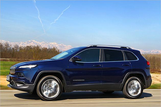 Der Jeep Cherokee ist 4,62 Meter lang