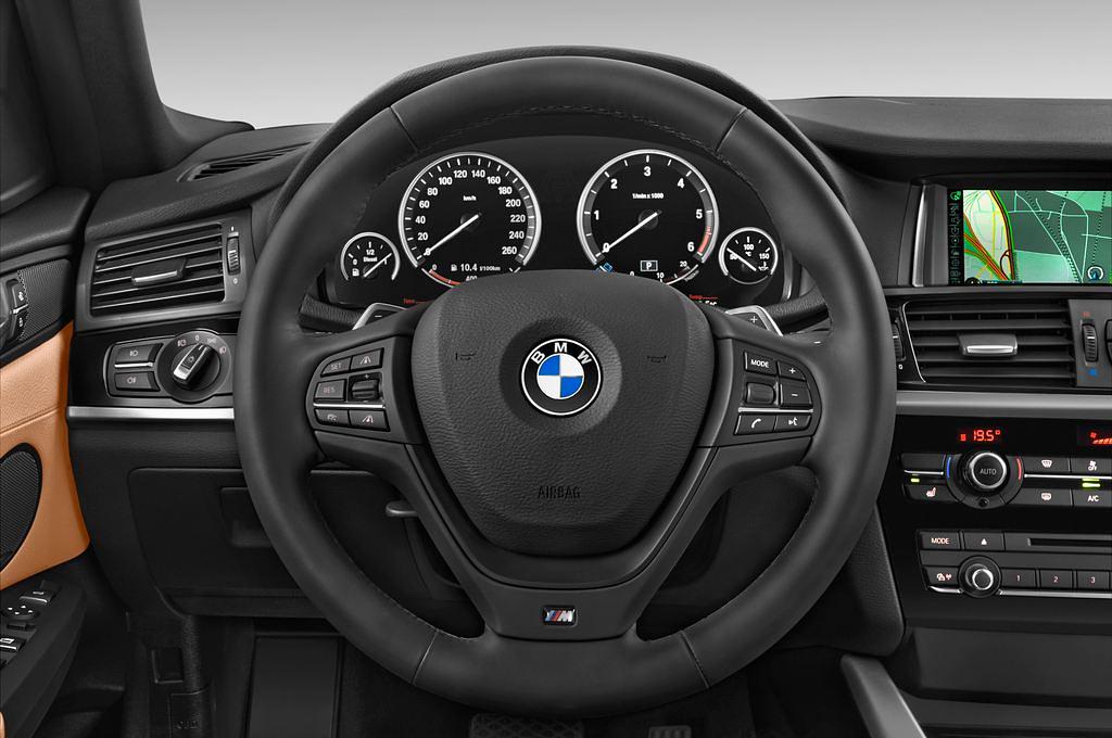 BMW X4 (Baujahr 2015) - 5 Türen Lenkrad