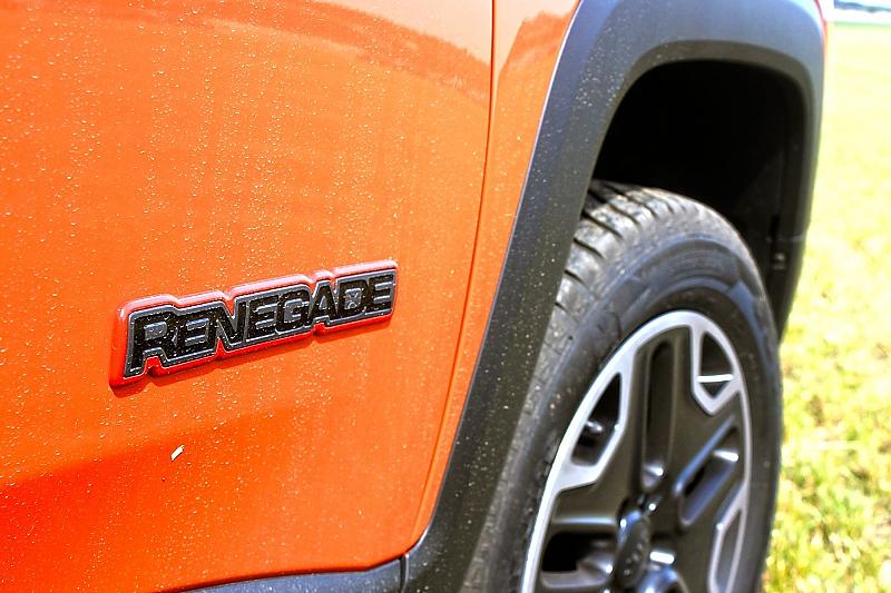 Der Jeep Renegade Trailhawk bringt 1.610 Kilogramm auf die Waage.