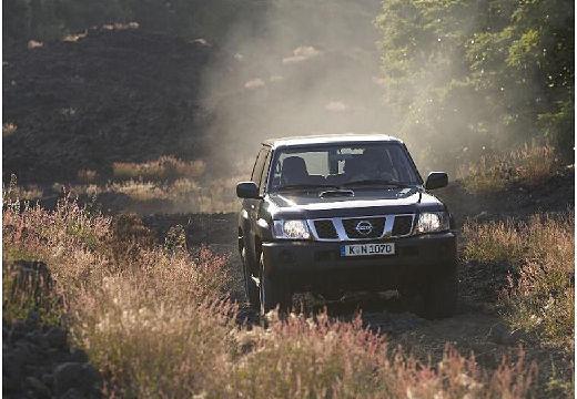 NISSAN Patrol (2004 - 2008) Patrol 3.0 D