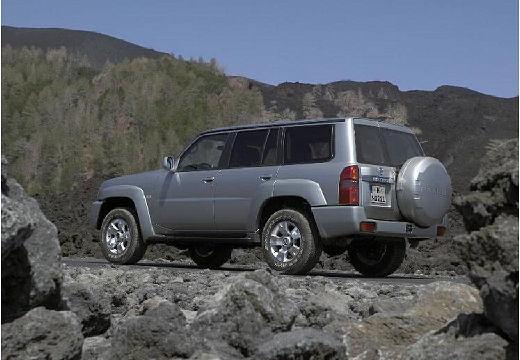 NISSAN Patrol (2004 - 2008) Patrol 3.0 D