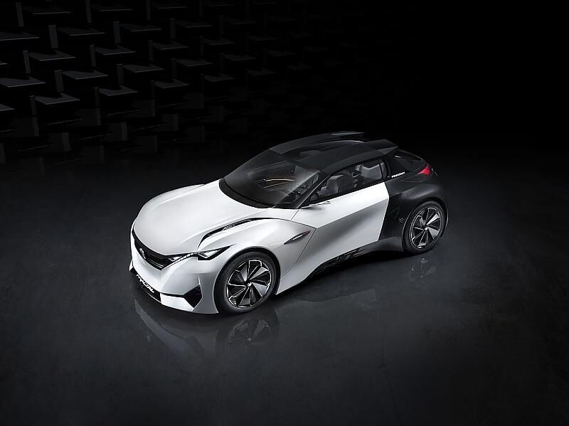 Der Peugeot Fractal ist 3,8 Meter lang