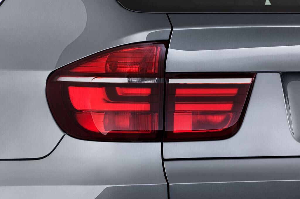 BMW X5 (Baujahr 2011) xDrive50i 5 Türen Rücklicht