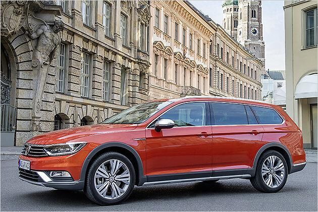 Das Fahrwerk liegt 27,5 Millimeter höher als bei einem normalen Passat Variant. Die Bodenfreiheit beträgt insgesamt 174 Millimeter