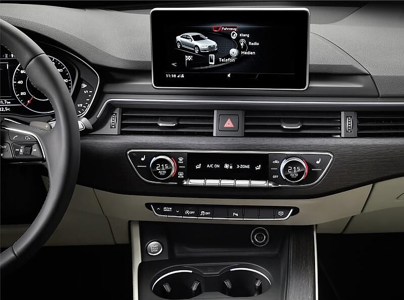 Audi A4 3.0 TDI - der Bildschirm wird wenig elegant