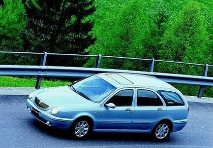 Lancia Lybra Station Wagon (1999–2005)