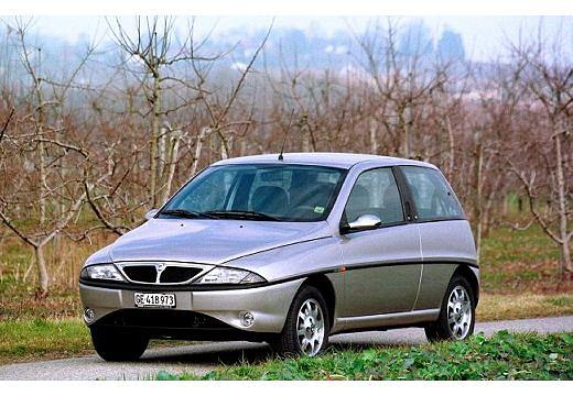 LANCIA-Y-1-2--2000-2003-