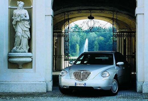 LANCIA-Thesis-2-4-20v--2002-2007-