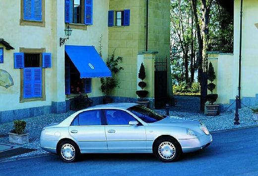 LANCIA-Thesis-2-4-20v--2002-2007-