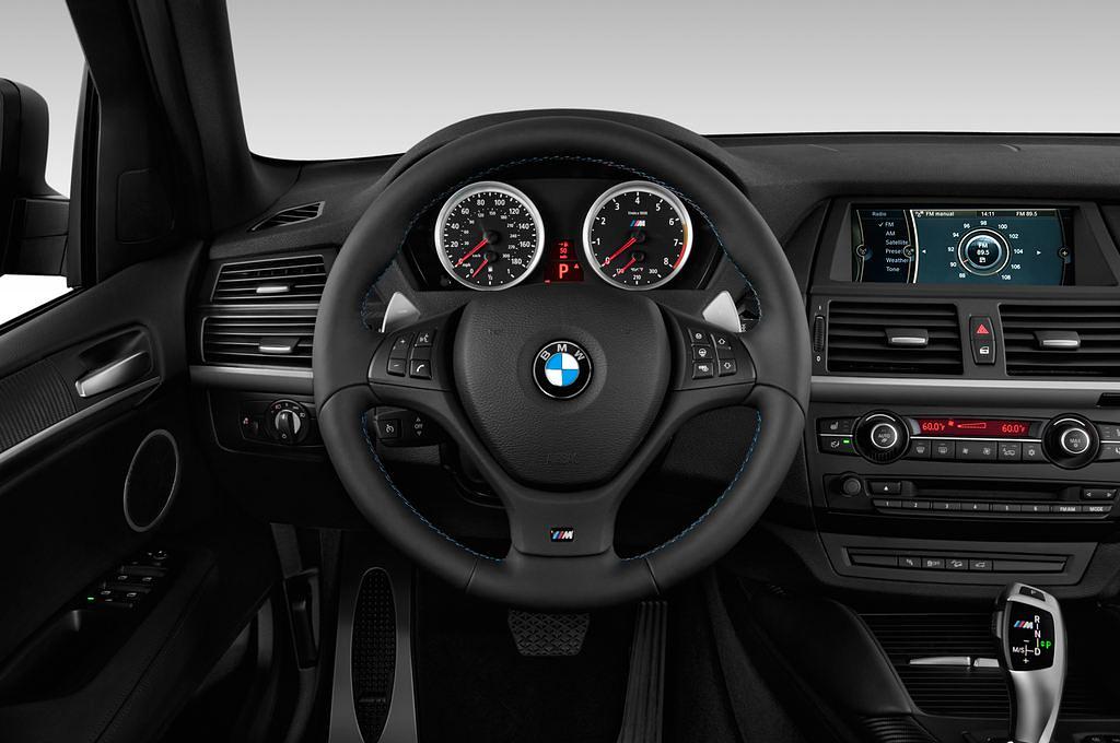 BMW X5 M (Baujahr 2012) - 5 Türen Lenkrad