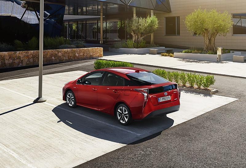 Toyota Prius 2016 - zum Marktstart ohne Plug-In-Modul