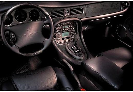 JAGUAR-XJ8--1997-1998-