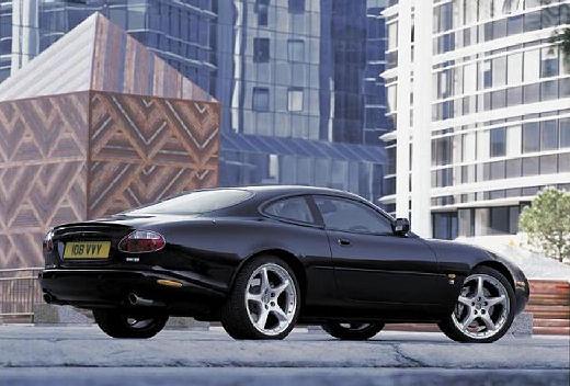 JAGUAR-XK8-Coupe--2002-2004-