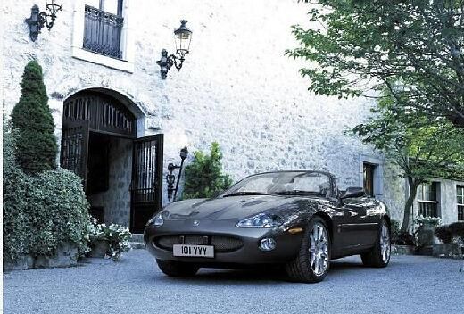 JAGUAR-XK8-Cabriolet--2002-2004-