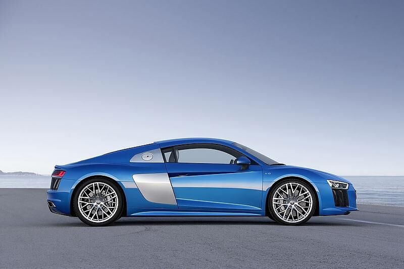Der Audi R8 V10 ist 4,43 Meter lang