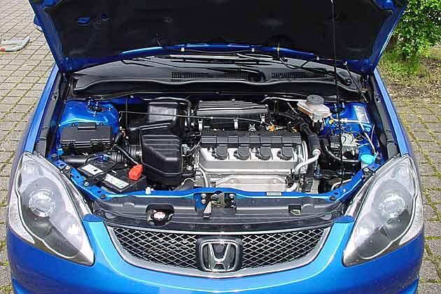 Ziviler Antrieb unter der Haube: 1,6-Liter-Vierzylinder-Motor mit 110 PS