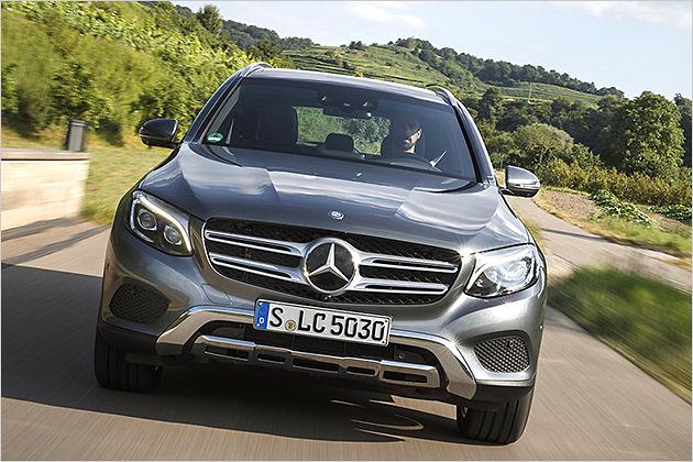 Der verchromte Unterfahrschutz ist Bestandteil des Offroad-Exterieur-Pakets
