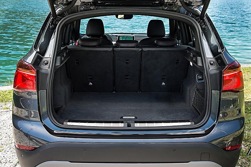 BMW X1 xDrive 25i - die elektrische Heckklappe kostet Aufpreis