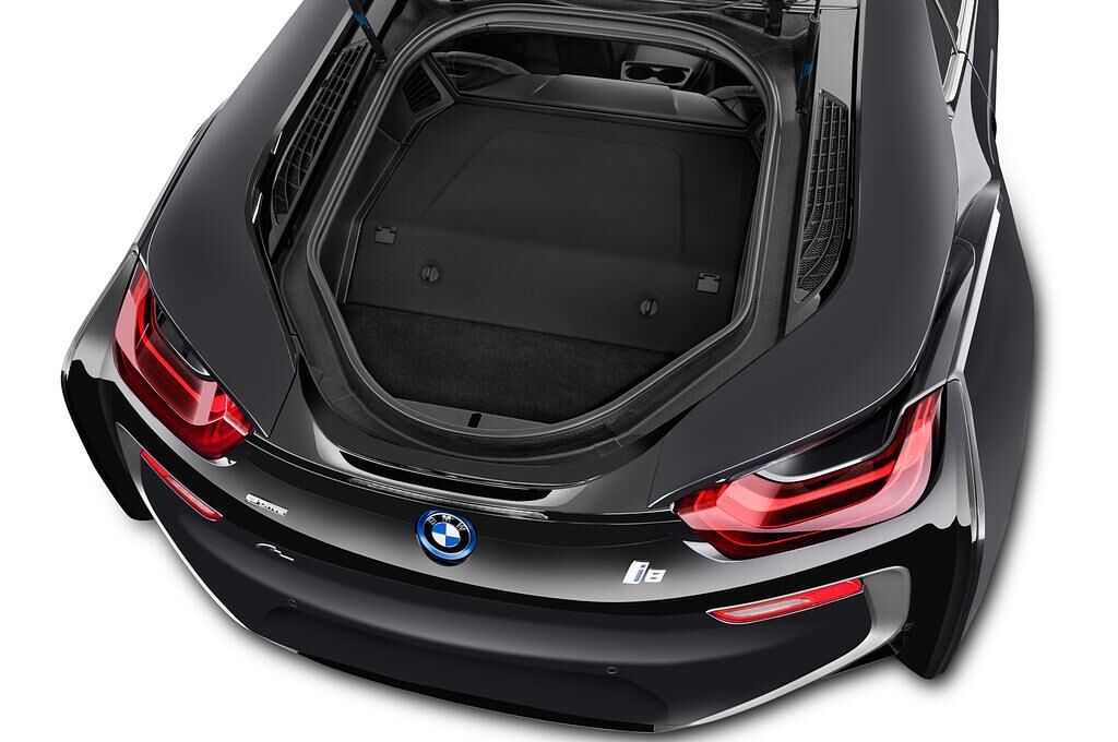 BMW I8 (Baujahr 2015) Pure Impulse 2 Türen Kofferraum