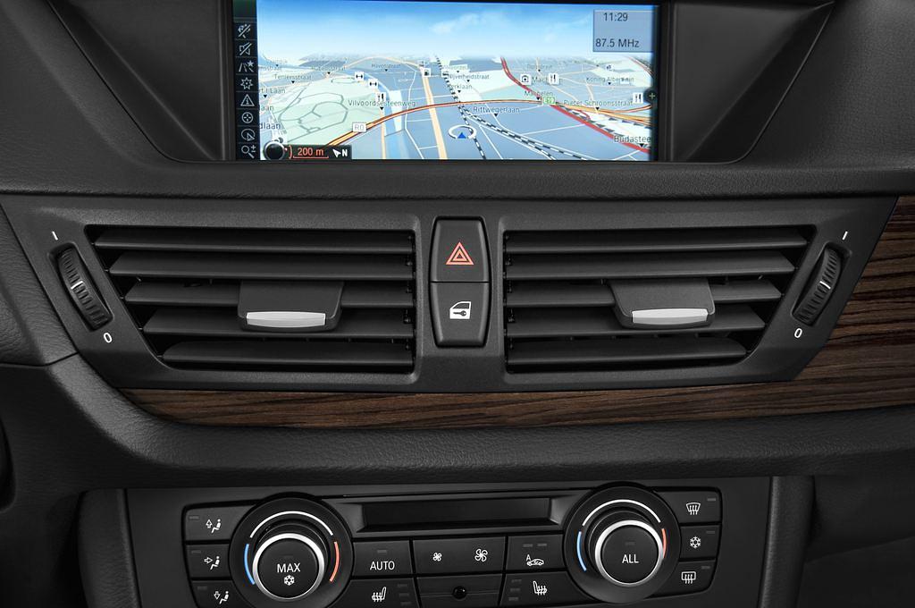 BMW X1 (Baujahr 2010) xDrive20d 5 Türen Lüftung
