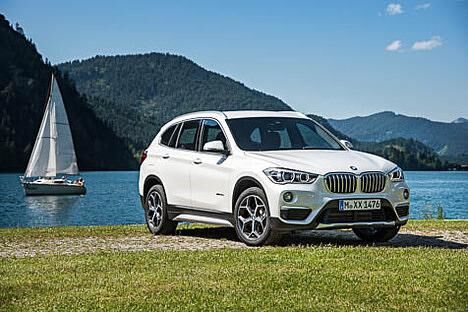 Starke Nummer: Der BMW X1 darf bis zu 2.000 kg ziehen. Genug für ein Sportboot.