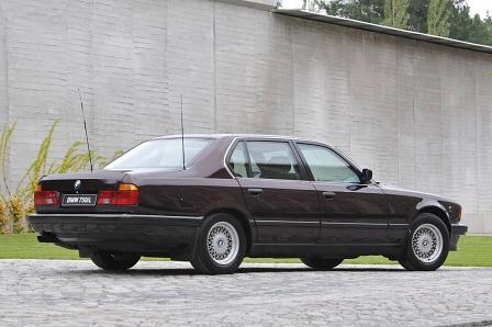 BMW 750iL Zwölfzylinder der Baureihe E32 ab 1987