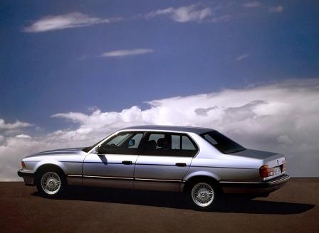 BMW 750iL Zwölfzylinder der Baureihe E32 ab 1987