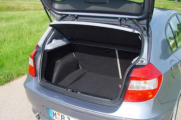 330 Liter passen in den Kofferraum - der Golf bietet 20 Liter mehr