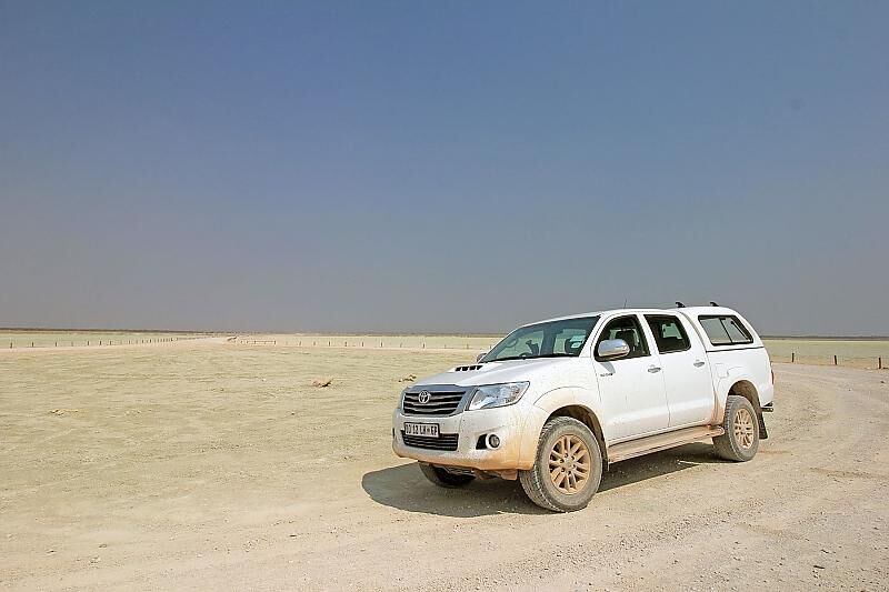 Der Toyota Hilux kommt überall zurecht.