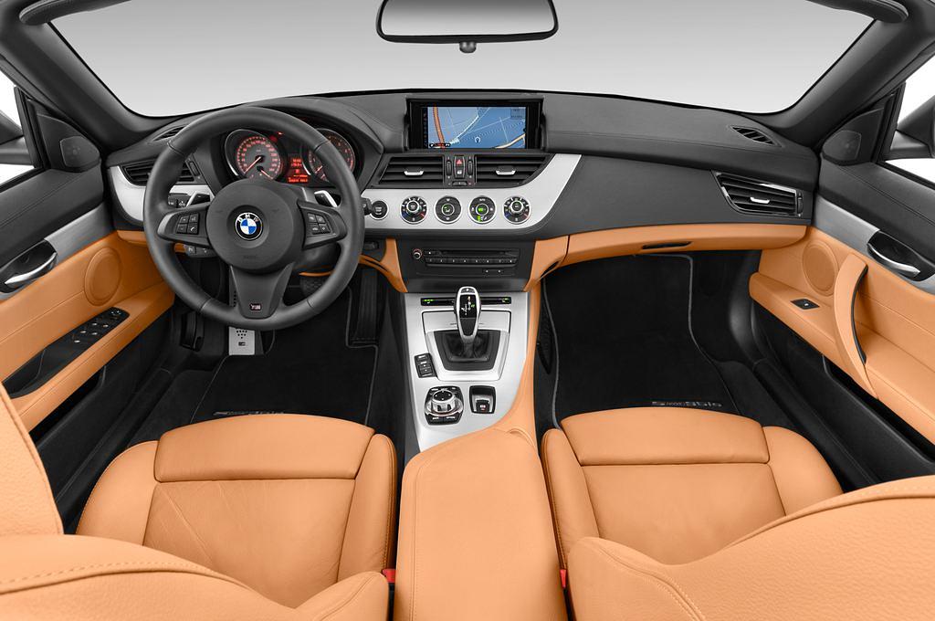 BMW Z4 (Baujahr 2015) Sdrive35Is 2 Türen Cockpit und Innenraum