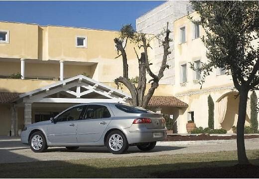 RENAULT-Laguna-2-2-dCi-FAP-Aut---2006-2007-