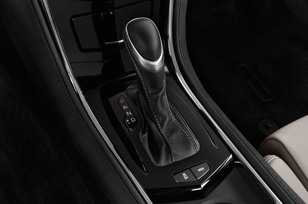 Cadillac ATS (Baujahr 2015) Premium 4 Türen Schalthebel