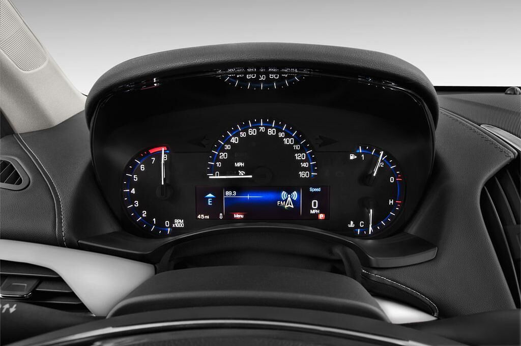 Cadillac ATS Coupe (Baujahr 2015) Premium 2 Türen Tacho und Fahrerinstrumente