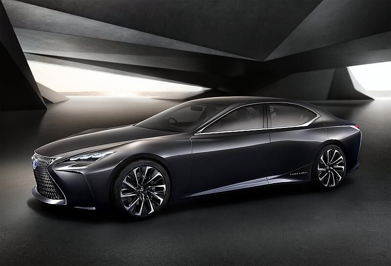 Lexus Studie LF-FC - 5,30 Meter lang mit Brennstoffzelle