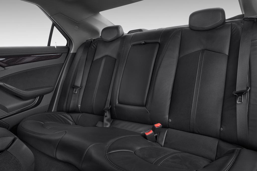 Cadillac CTS (Baujahr 2011) V 4 Türen Rücksitze