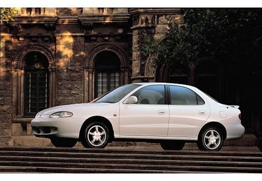 HYUNDAI-Lantra-2-0i--1997-1998-