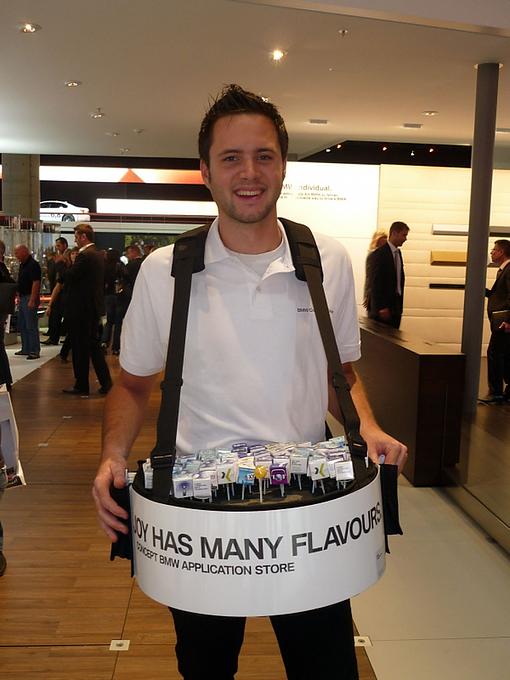 Ob Promotor, Hostessen, Hosts oder Models - auf einer Messe ist alles gefragt.