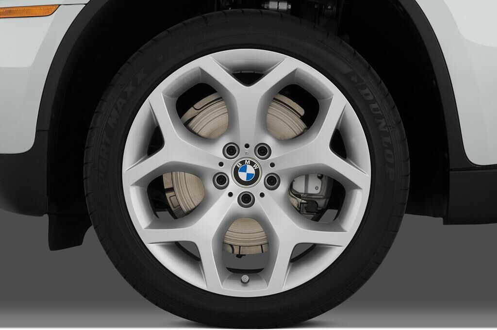 BMW X6 (Baujahr 2010) xDrive35i 5 Türen Reifen und Felge