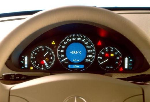 MERCEDES-BENZ-E-320-4Matic--2003-2004-