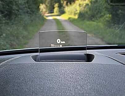 Das optionale Head-Up Display im DS5 hilft dem Fahrer, den Blick auf die Straße nicht zu verlieren.